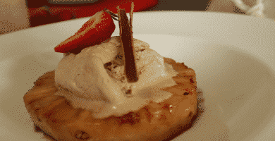 Piña con helado